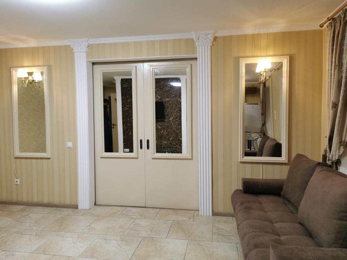 Chernigov City Centre Apartments Buitenkant foto