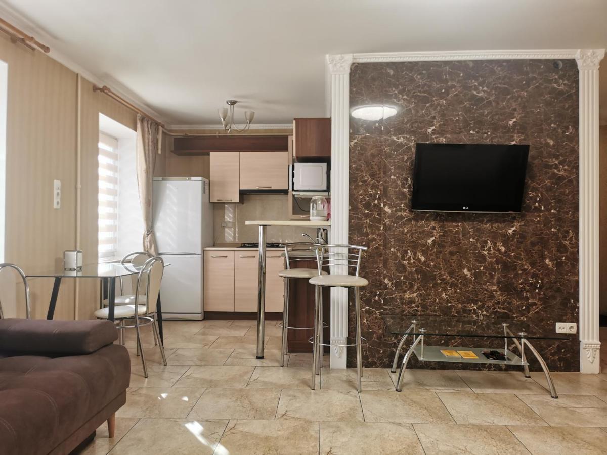 Chernigov City Centre Apartments Buitenkant foto