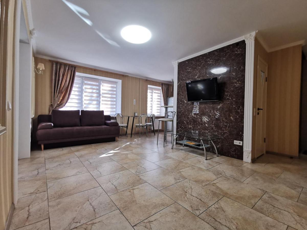 Chernigov City Centre Apartments Buitenkant foto
